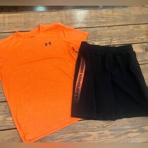Boys Under Armour Short Sleeve Shirt and Shorts Set Size Large